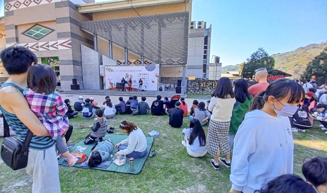 苗栗泰雅原住民文化產業區|WAKHUL高腳屋親子公園，免費景點，泡腳池，煮溫泉蛋，免費親子遊樂設施