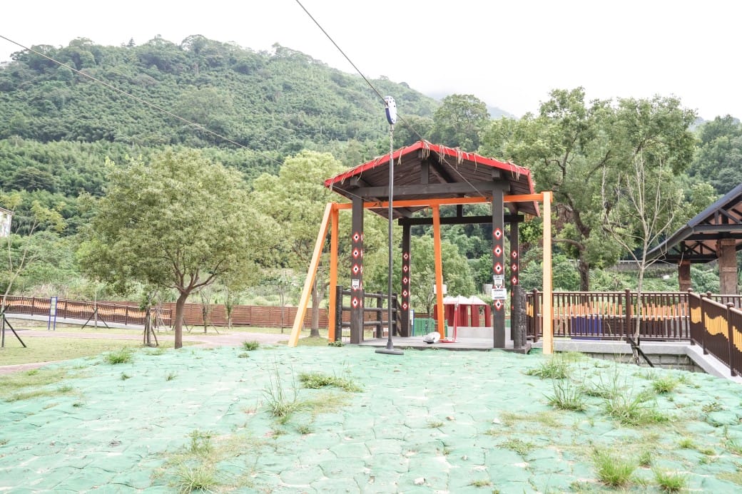 苗栗泰雅原住民文化產業區|WAKHUL高腳屋親子公園，免費景點，泡腳池，煮溫泉蛋，免費親子遊樂設施