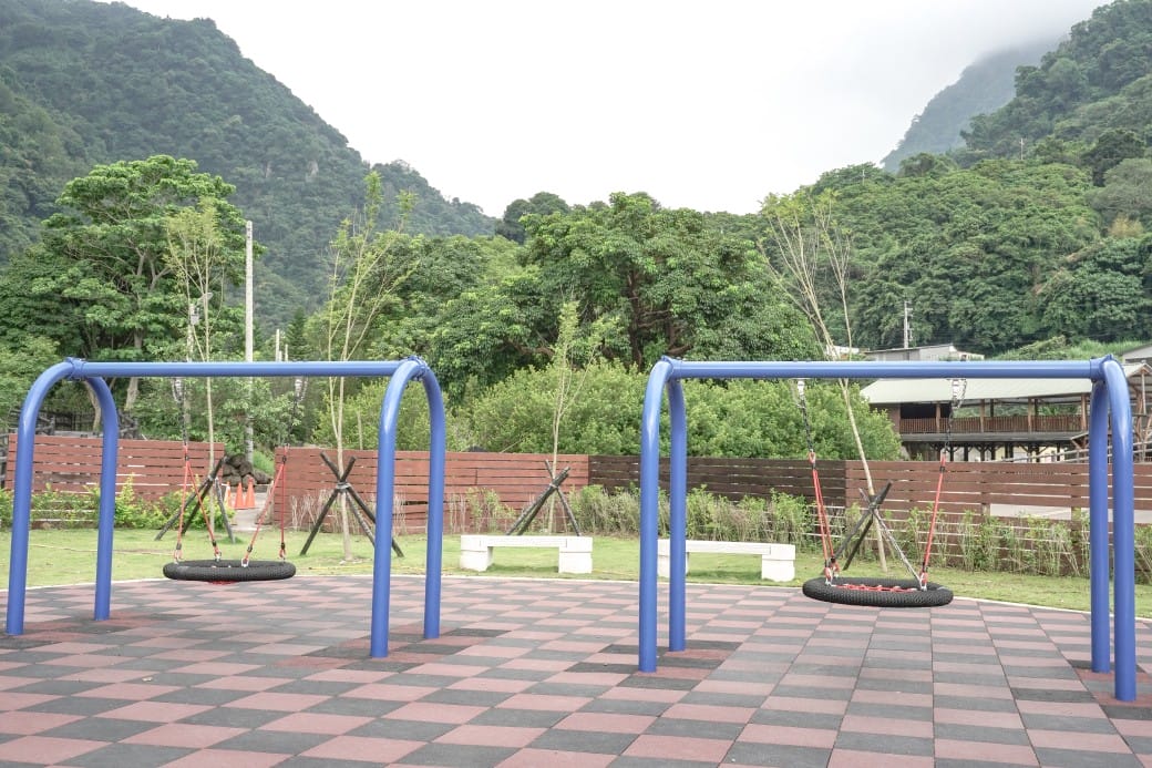 苗栗泰雅原住民文化產業區|WAKHUL高腳屋親子公園，免費景點，泡腳池，煮溫泉蛋，免費親子遊樂設施
