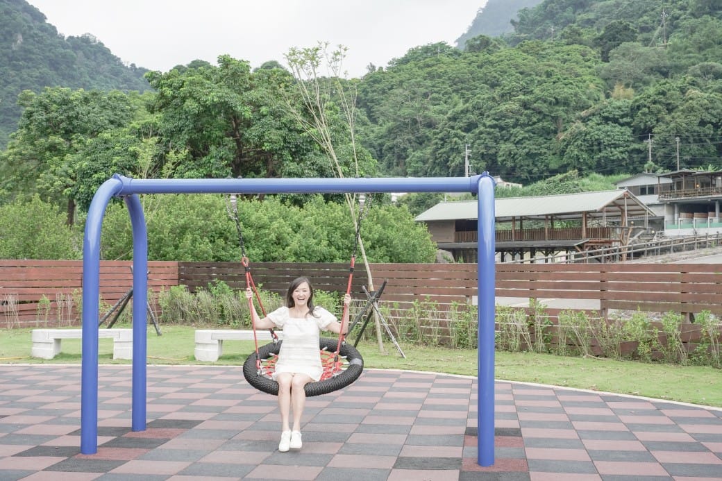 苗栗泰雅原住民文化產業區|WAKHUL高腳屋親子公園，免費景點，泡腳池，煮溫泉蛋，免費親子遊樂設施 @瑪姬幸福過日子