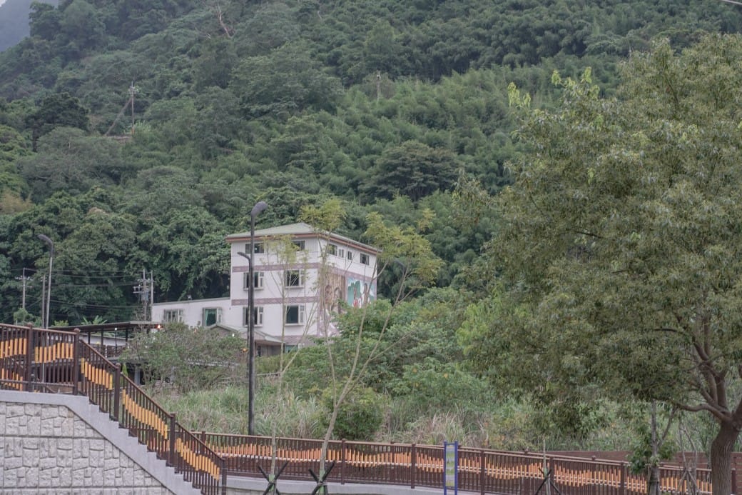 苗栗泰雅原住民文化產業區|WAKHUL高腳屋親子公園，免費景點，泡腳池，煮溫泉蛋，免費親子遊樂設施