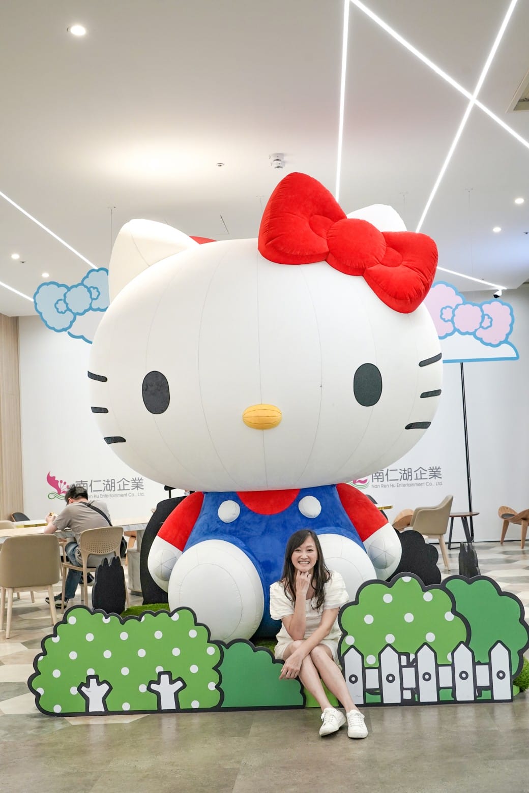 新竹湖口服務區，全台最萌休息站，巨大HELLO KITTY降臨，三麗鷗大集合，還有小火車可以搭！