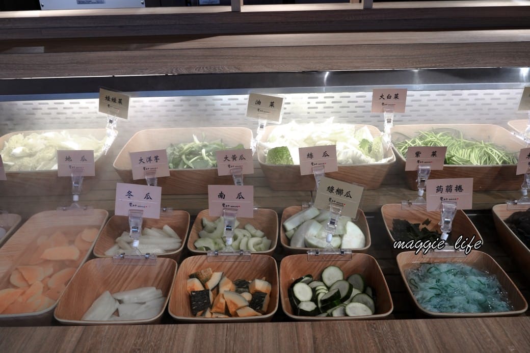 饗和牛鍋物放題388起,桃園火車站旁新開幕,CP值超高和牛吃到飽,超過百種食材,還有近30種飲料無限暢飲! - 第15張圖 饗和牛鍋物放題388起,桃園火車站旁新開幕,CP值超高和牛吃到飽,超過百種食材,還有近30種飲料無限暢飲!