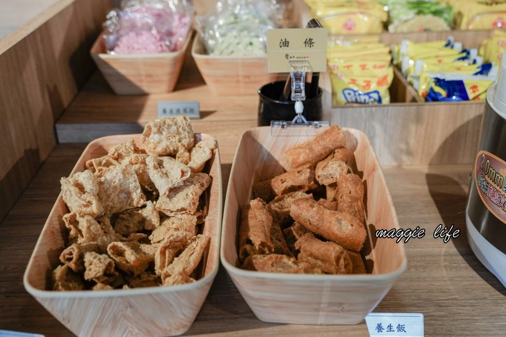 饗和牛鍋物放題388起,桃園火車站旁新開幕,CP值超高和牛吃到飽,超過百種食材,還有近30種飲料無限暢飲! - 第29張圖 饗和牛鍋物放題388起,桃園火車站旁新開幕,CP值超高和牛吃到飽,超過百種食材,還有近30種飲料無限暢飲!