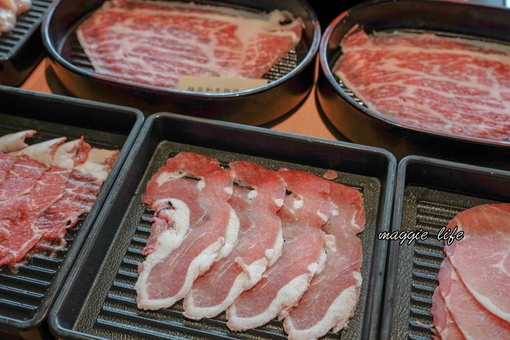 饗和牛鍋物放題388起,桃園火車站旁新開幕,CP值超高和牛吃到飽,超過百種食材,還有近30種飲料無限暢飲! - 第69張圖 饗和牛鍋物放題388起,桃園火車站旁新開幕,CP值超高和牛吃到飽,超過百種食材,還有近30種飲料無限暢飲!