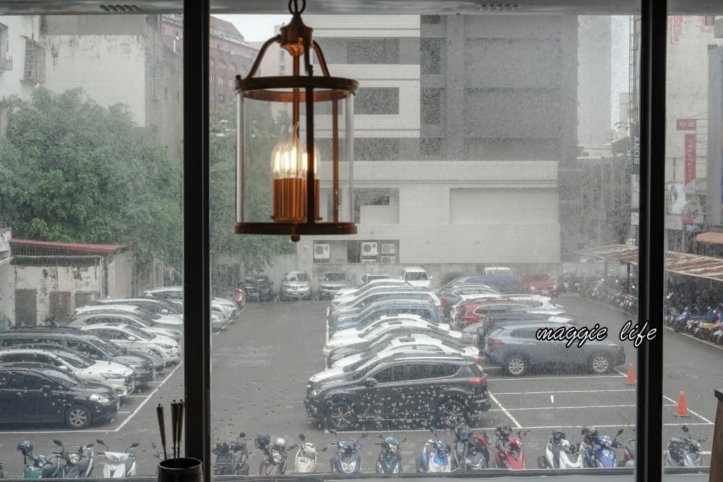 饗和牛鍋物放題388起,桃園火車站旁新開幕,CP值超高和牛吃到飽,超過百種食材,還有近30種飲料無限暢飲! - 第3張圖 饗和牛鍋物放題388起,桃園火車站旁新開幕,CP值超高和牛吃到飽,超過百種食材,還有近30種飲料無限暢飲!