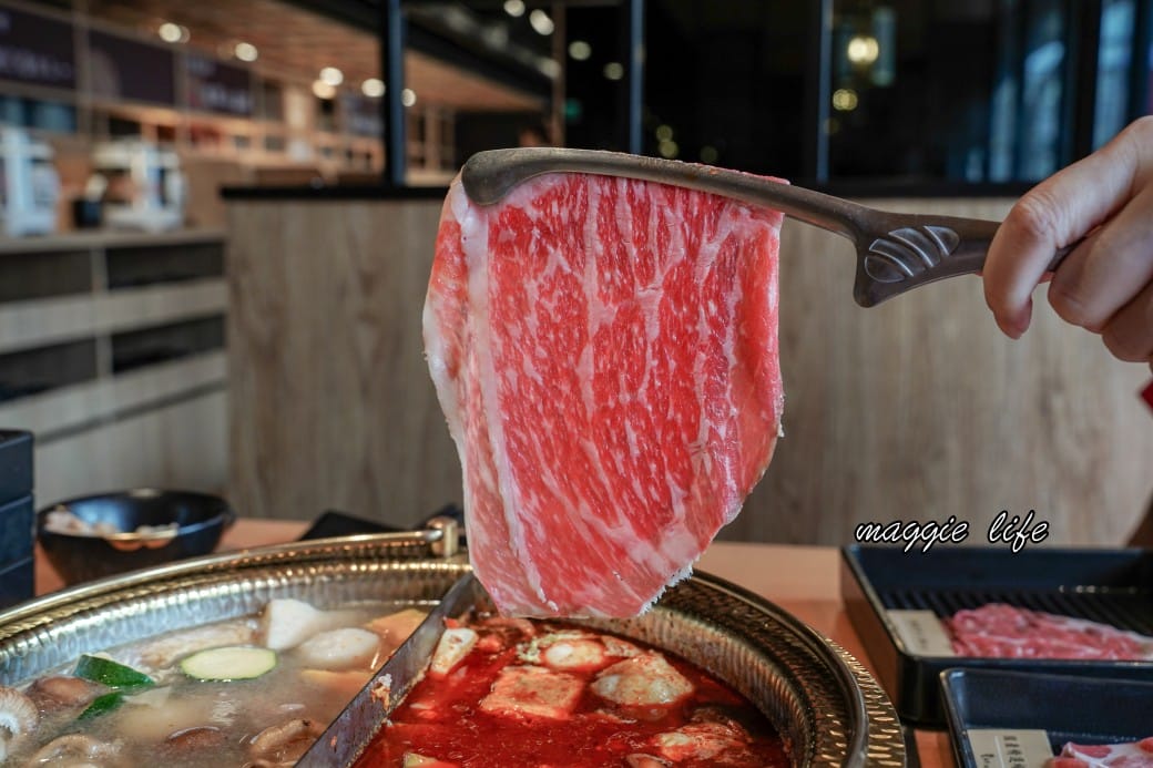 饗和牛鍋物放題388起,桃園火車站旁新開幕,CP值超高和牛吃到飽,超過百種食材,還有近30種飲料無限暢飲! - 第54張圖 饗和牛鍋物放題388起,桃園火車站旁新開幕,CP值超高和牛吃到飽,超過百種食材,還有近30種飲料無限暢飲!