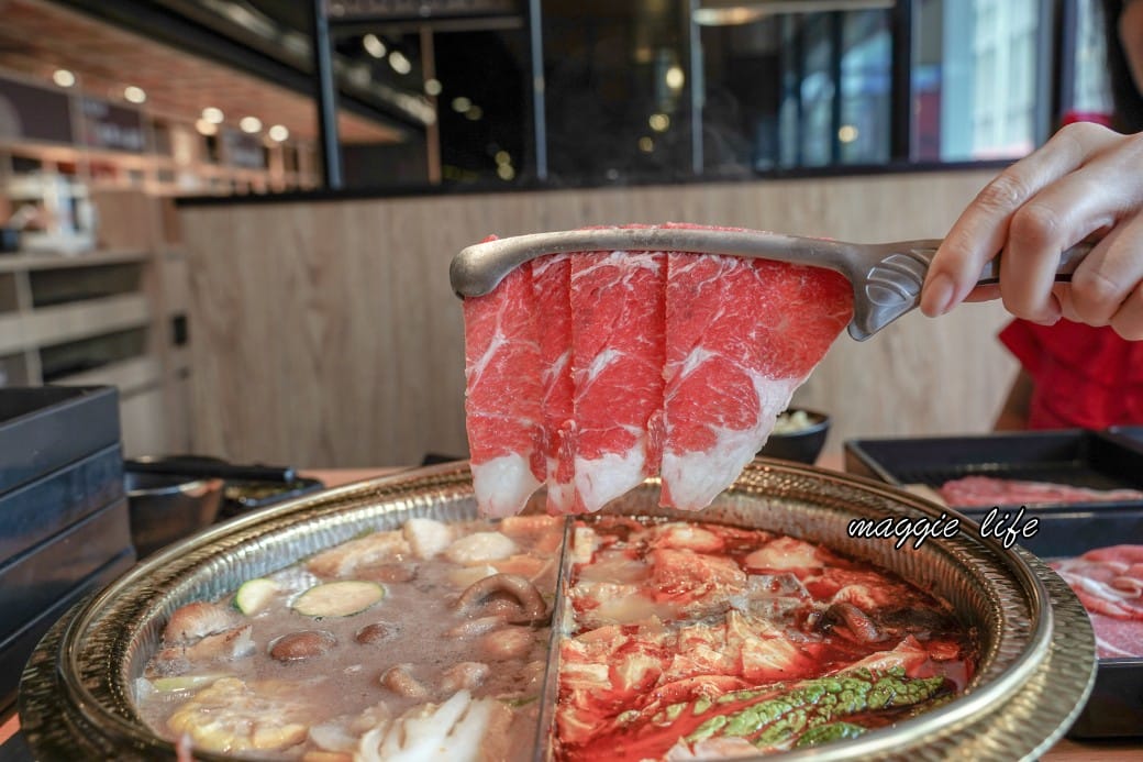 饗和牛鍋物放題388起,桃園火車站旁新開幕,CP值超高和牛吃到飽,超過百種食材,還有近30種飲料無限暢飲! - 第61張圖 饗和牛鍋物放題388起,桃園火車站旁新開幕,CP值超高和牛吃到飽,超過百種食材,還有近30種飲料無限暢飲!