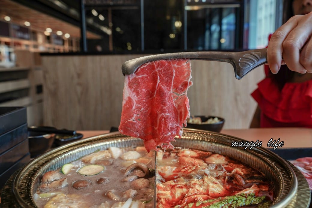 饗和牛鍋物放題388起,桃園火車站旁新開幕,CP值超高和牛吃到飽,超過百種食材,還有近30種飲料無限暢飲! - 第59張圖 饗和牛鍋物放題388起,桃園火車站旁新開幕,CP值超高和牛吃到飽,超過百種食材,還有近30種飲料無限暢飲!