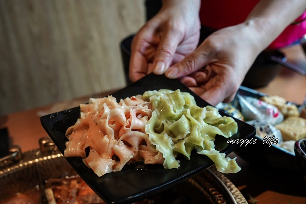 饗和牛鍋物放題388起,桃園火車站旁新開幕,CP值超高和牛吃到飽,超過百種食材,還有近30種飲料無限暢飲! - 第82張圖 饗和牛鍋物放題388起,桃園火車站旁新開幕,CP值超高和牛吃到飽,超過百種食材,還有近30種飲料無限暢飲!