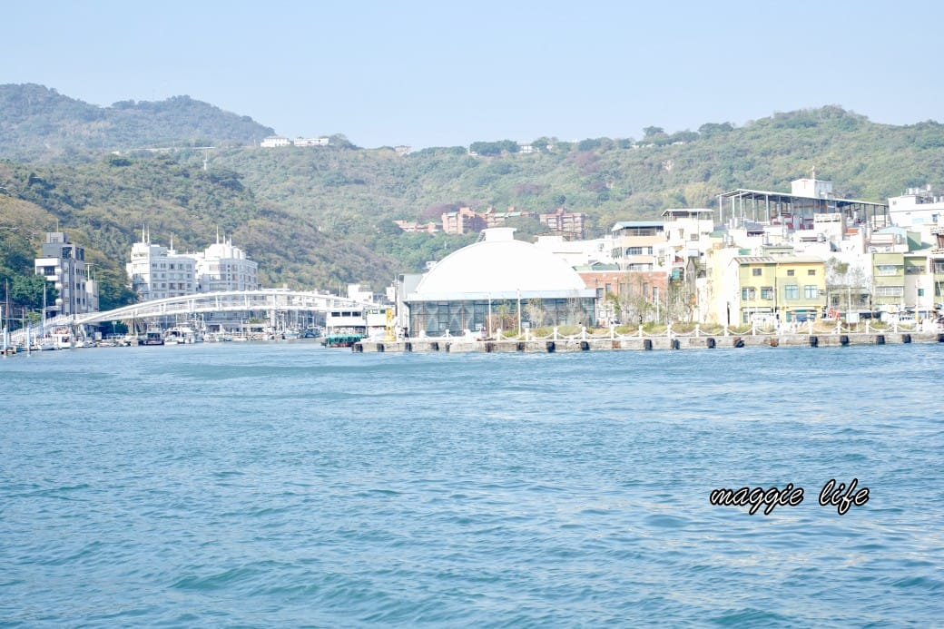 高雄鼓山旗津渡輪站｜時間，票價，摩托車腳踏車都可以搭乘，鼓山魚市場