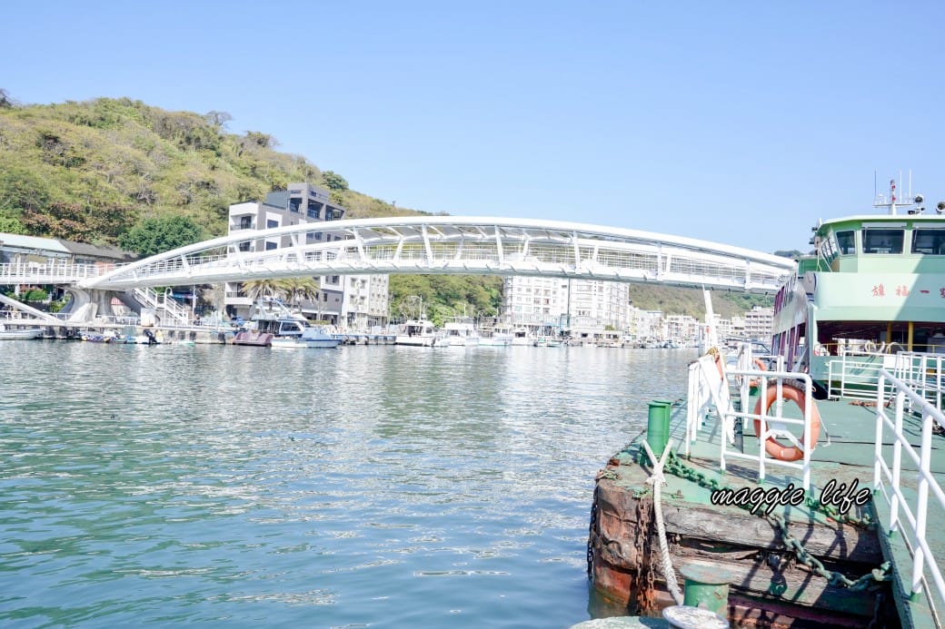 高雄鼓山旗津渡輪站｜時間，票價，摩托車腳踏車都可以搭乘，鼓山魚市場
