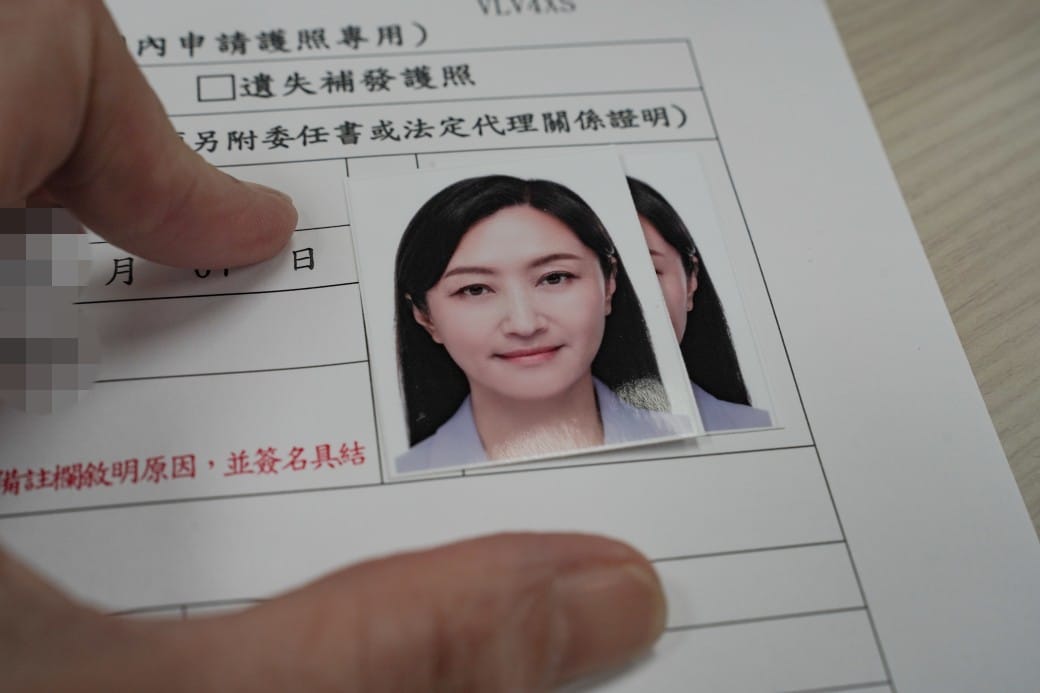 春山相館CHUN3 |證件照專門店進駐台北中山區,髮型彩妝服裝一次搞定,當天就可以快速取件,護照|身分證照|肖像照通通都有 - 第43張圖 春山相館CHUN3 |證件照專門店進駐台北中山區,髮型彩妝服裝一次搞定,當天就可以快速取件,護照|身分證照|肖像照通通都有