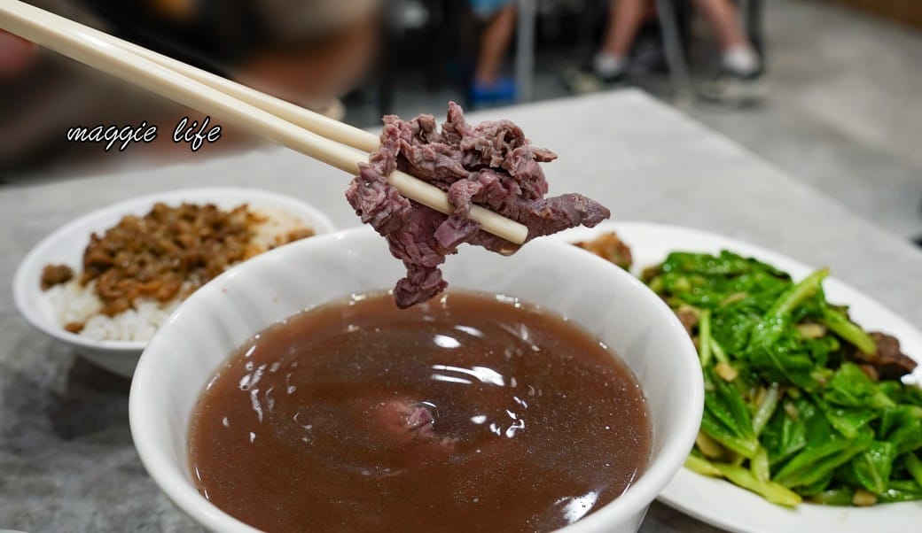 台南美食｜文章牛肉湯，台南必吃排隊牛肉湯，心中第一名的牛肉湯