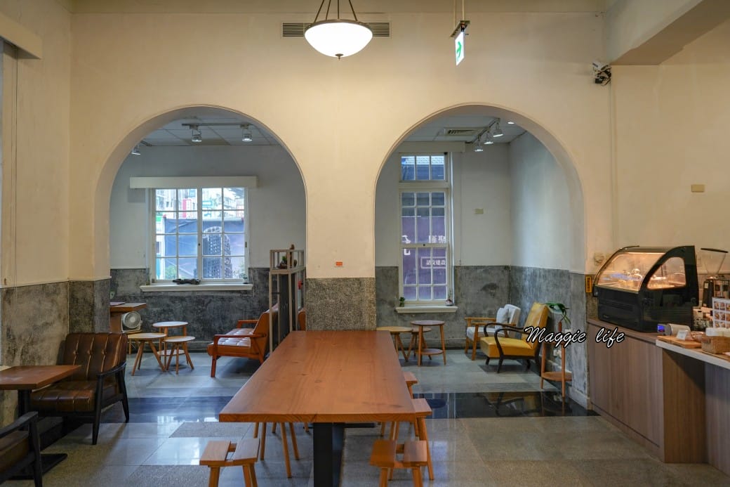中山茶書院｜中山藏藝所｜來市定古蹟老宅裡面喝咖啡吧！還是喜憨兒基金會經營的，中山老宅咖啡推薦