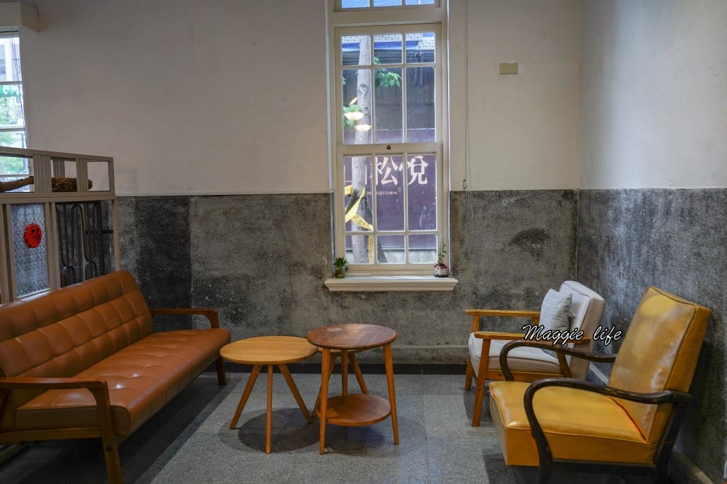 中山茶書院｜中山藏藝所｜來市定古蹟老宅裡面喝咖啡吧！還是喜憨兒基金會經營的，中山老宅咖啡推薦