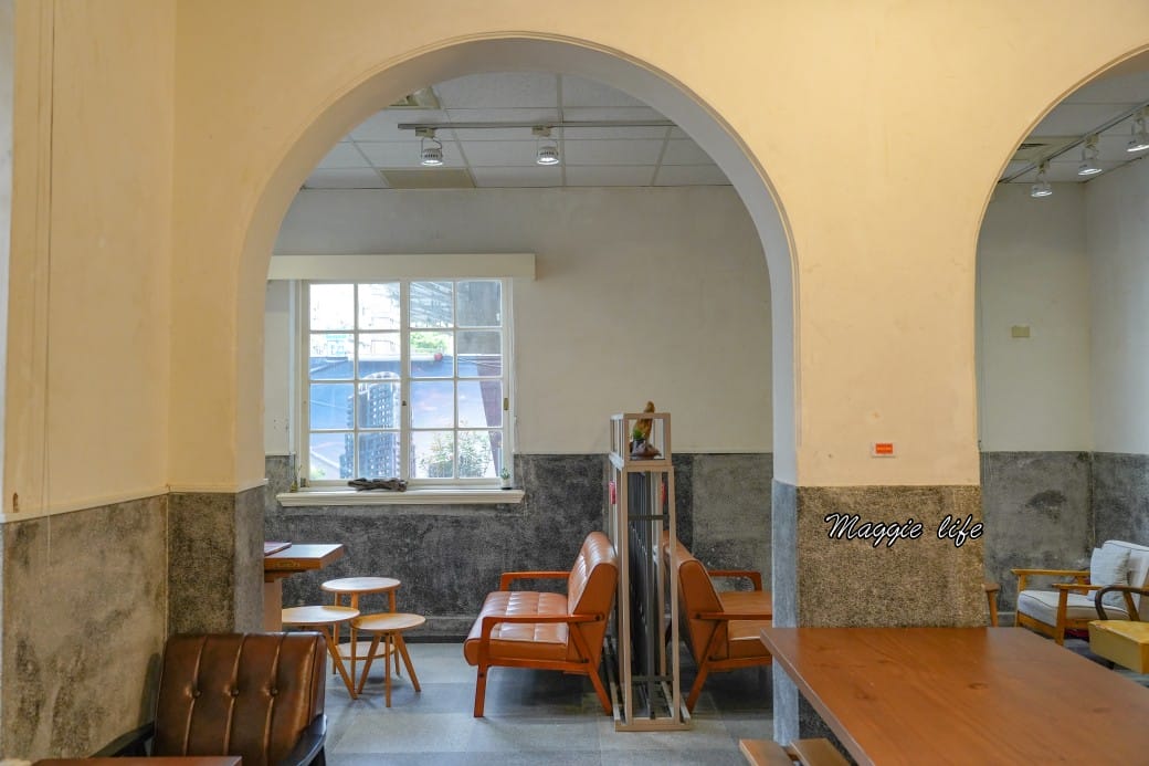 中山茶書院｜中山藏藝所｜來市定古蹟老宅裡面喝咖啡吧！還是喜憨兒基金會經營的，中山老宅咖啡推薦