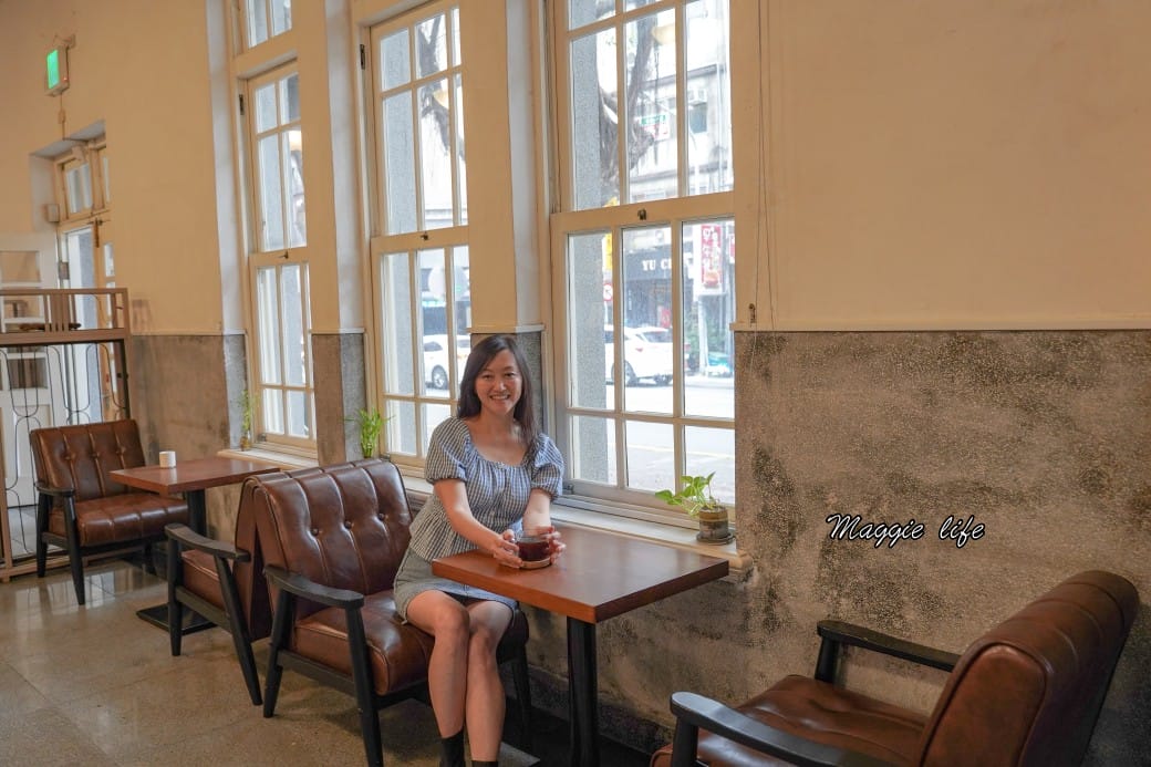 中山茶書院｜中山藏藝所｜來市定古蹟老宅裡面喝咖啡吧！還是喜憨兒基金會經營的，中山老宅咖啡推薦