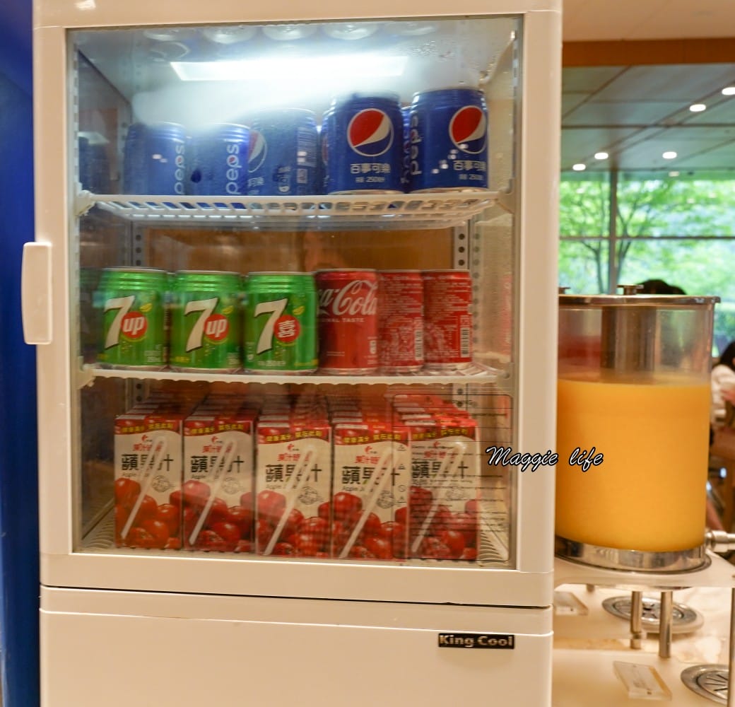 南港六福萬怡酒店敘日全日餐廳早餐buffet吃到飽,中式西式日式都有,9大區料理飽到下午都不用再吃了! - 第60張圖 南港六福萬怡酒店敘日全日餐廳早餐buffet吃到飽,中式西式日式都有,9大區料理飽到下午都不用再吃了!