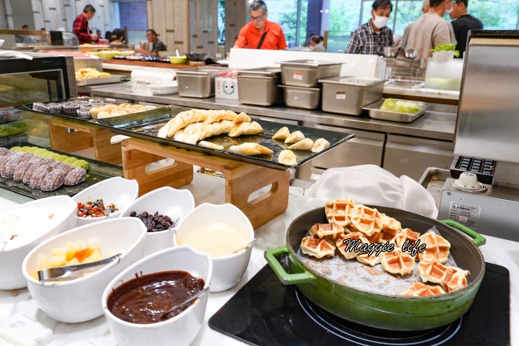 南港六福萬怡酒店敘日全日餐廳早餐buffet吃到飽,中式西式日式都有,9大區料理飽到下午都不用再吃了! - 第55張圖 南港六福萬怡酒店敘日全日餐廳早餐buffet吃到飽,中式西式日式都有,9大區料理飽到下午都不用再吃了!