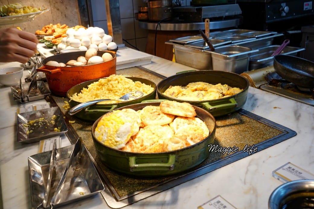 南港六福萬怡酒店敘日全日餐廳早餐buffet吃到飽,中式西式日式都有,9大區料理飽到下午都不用再吃了! - 第18張圖 南港六福萬怡酒店敘日全日餐廳早餐buffet吃到飽,中式西式日式都有,9大區料理飽到下午都不用再吃了!