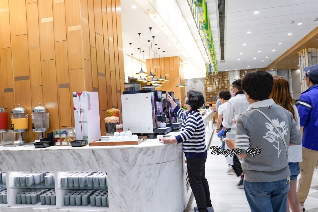南港六福萬怡酒店敘日全日餐廳早餐buffet吃到飽,中式西式日式都有,9大區料理飽到下午都不用再吃了! - 第59張圖 南港六福萬怡酒店敘日全日餐廳早餐buffet吃到飽,中式西式日式都有,9大區料理飽到下午都不用再吃了!