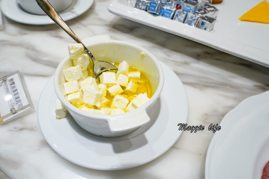 南港六福萬怡酒店敘日全日餐廳早餐buffet吃到飽,中式西式日式都有,9大區料理飽到下午都不用再吃了! - 第40張圖 南港六福萬怡酒店敘日全日餐廳早餐buffet吃到飽,中式西式日式都有,9大區料理飽到下午都不用再吃了!