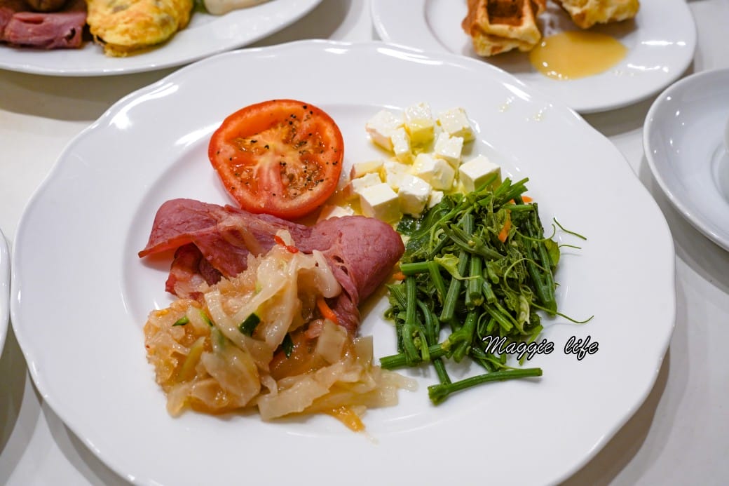 南港六福萬怡酒店敘日全日餐廳早餐buffet吃到飽,中式西式日式都有,9大區料理飽到下午都不用再吃了! - 第43張圖 南港六福萬怡酒店敘日全日餐廳早餐buffet吃到飽,中式西式日式都有,9大區料理飽到下午都不用再吃了!