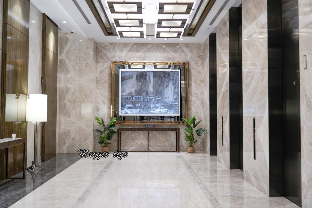 台北六福萬怡酒店，五星萬豪飯店系列，大片玻璃窗山景景觀，台北住宿推薦，自助早餐超豐盛，南港站三鐵共構交通超級方便