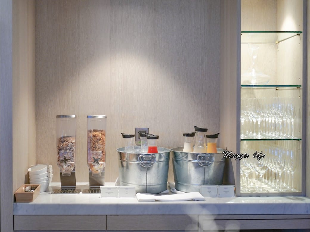 台北寒居酒店早餐，豐盛早午餐加上沙拉吧，優雅的環境觀賞落地窗外景觀，悠閒超CHILL的！