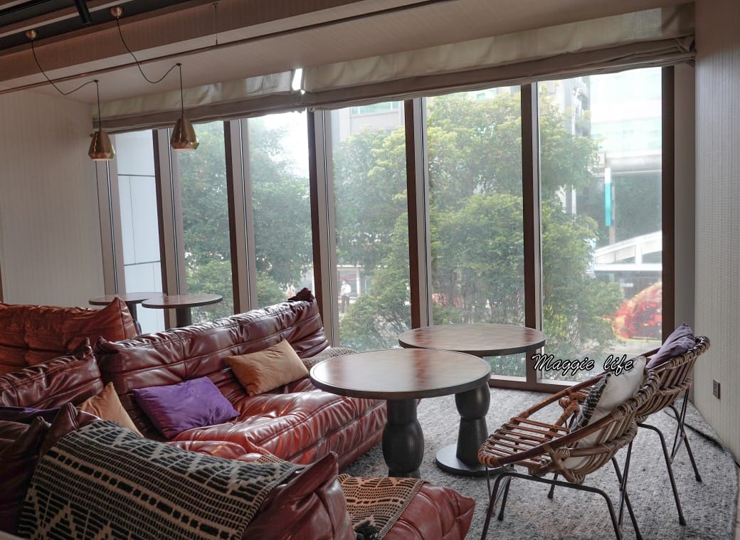 台北寒居酒店早餐，豐盛早午餐加上沙拉吧，優雅的環境觀賞落地窗外景觀，悠閒超CHILL的！