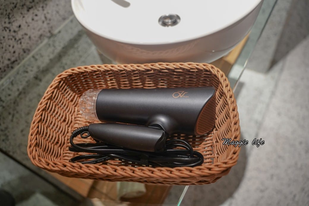 台北寒居酒店開箱，寒舍集團愛馬仕團隊打造精品飯店，米其林星廚美食，高空絕美泳池