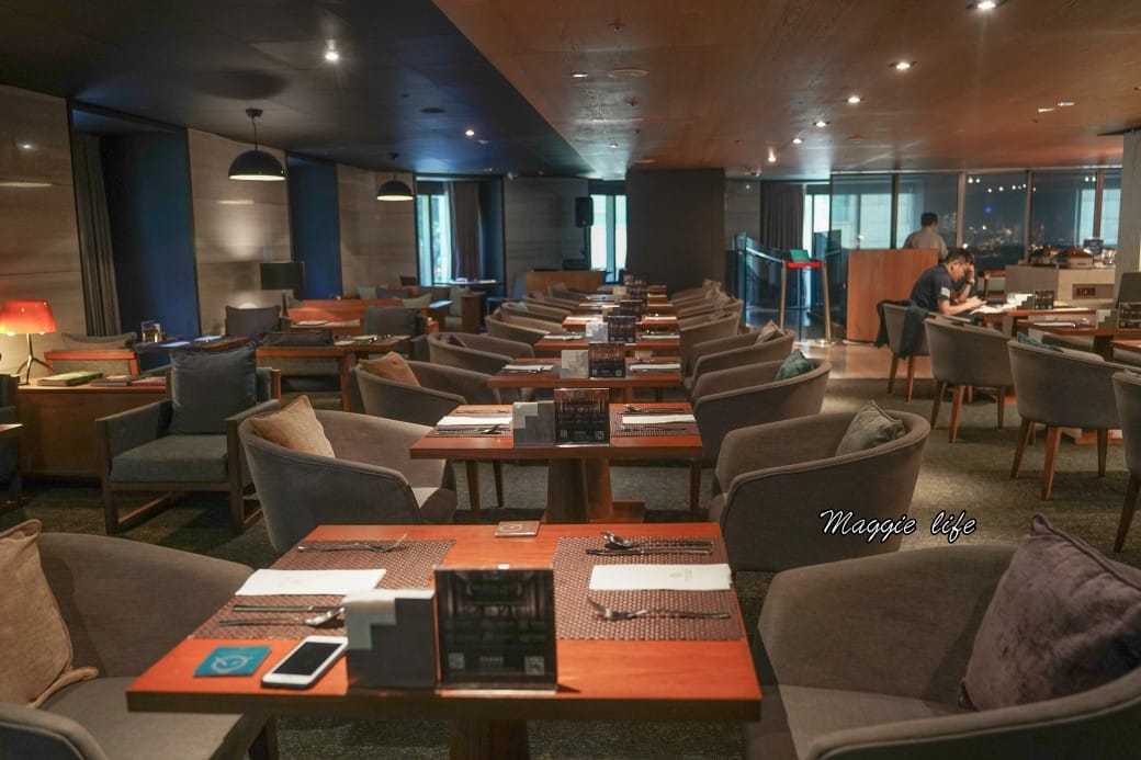 台北大安慕軒飯店MADISON TAIPEI HOTEL ，飯店奢華自助早餐吃到飽3.5小時吃好吃滿，一早就有松露蛋/烤魚/豬腳！信義安和站飯店推薦