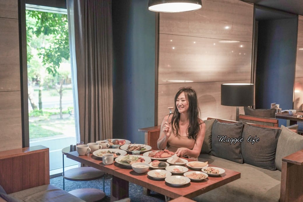 台北大安慕軒飯店MADISON TAIPEI HOTEL ，飯店奢華自助早餐吃到飽3.5小時吃好吃滿，一早就有松露蛋/烤魚/豬腳！信義安和站飯店推薦