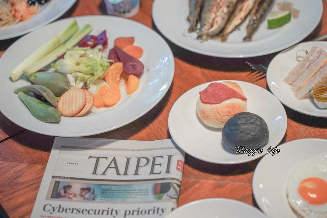 台北大安慕軒飯店MADISON TAIPEI HOTEL ，飯店奢華自助早餐吃到飽3.5小時吃好吃滿，一早就有松露蛋/烤魚/豬腳！信義安和站飯店推薦