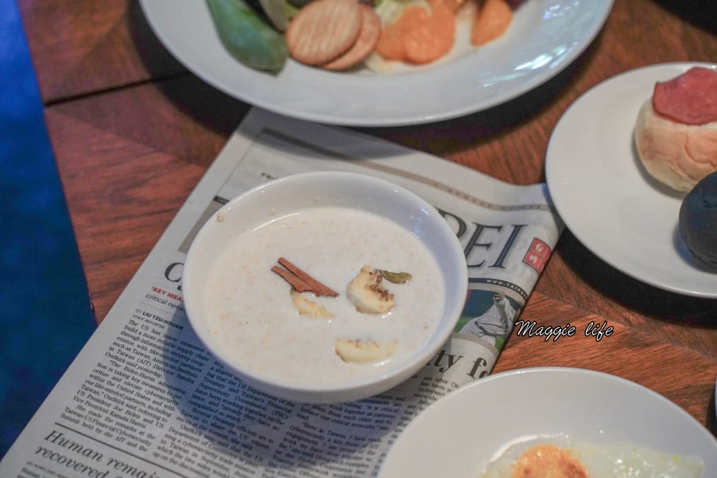 台北大安慕軒飯店MADISON TAIPEI HOTEL ，飯店奢華自助早餐吃到飽3.5小時吃好吃滿，一早就有松露蛋/烤魚/豬腳！信義安和站飯店推薦