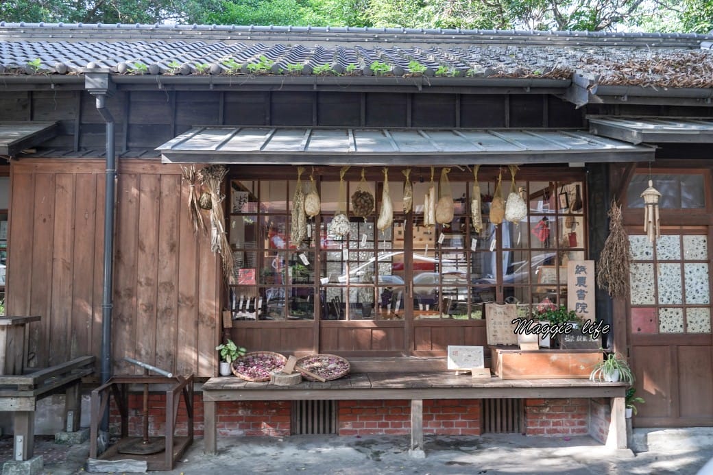 雲林斗六警察舊宿舍群，老屋控必遊，日治時期昭和建築，喝咖啡拍老屋，雲林斗六一日遊！