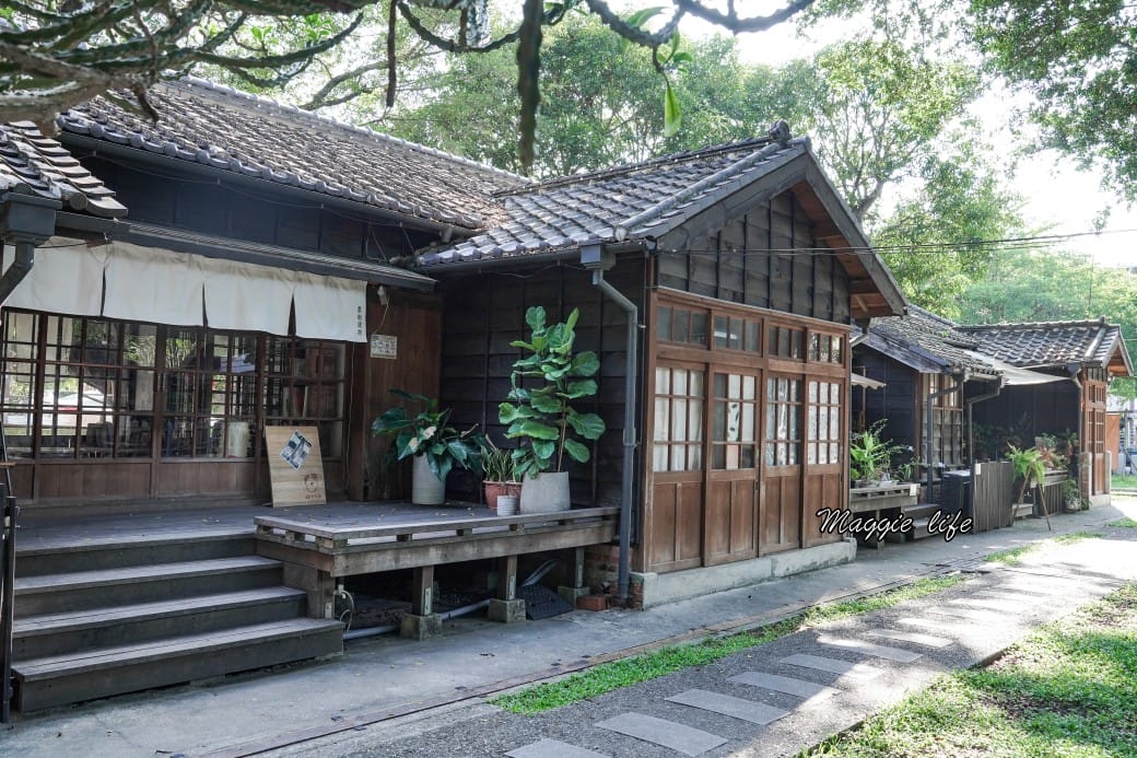 雲林斗六警察舊宿舍群，老屋控必遊，日治時期昭和建築，喝咖啡拍老屋，雲林斗六一日遊！
