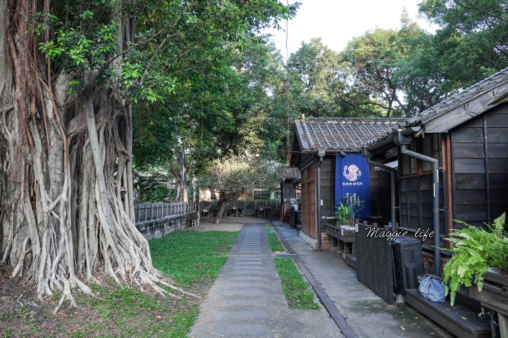 雲林斗六警察舊宿舍群,老屋控必遊,日治時期昭和建築,喝咖啡拍老屋,雲林斗六一日遊! - 第5張圖 雲林斗六警察舊宿舍群,老屋控必遊,日治時期昭和建築,喝咖啡拍老屋,雲林斗六一日遊!