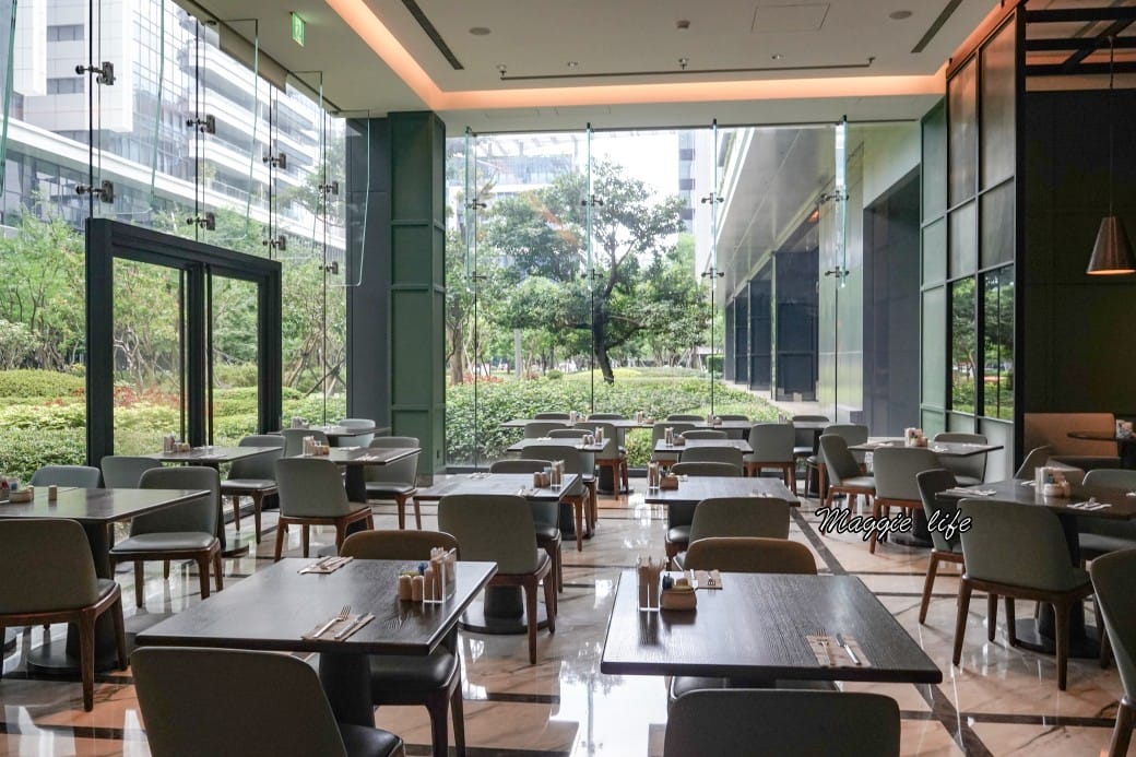 台北萬豪酒店GARDEN KITCHEN自助式早餐，超豐盛九大區buffet，大片落地窗面對花園吃早餐，高級感滿滿超療癒