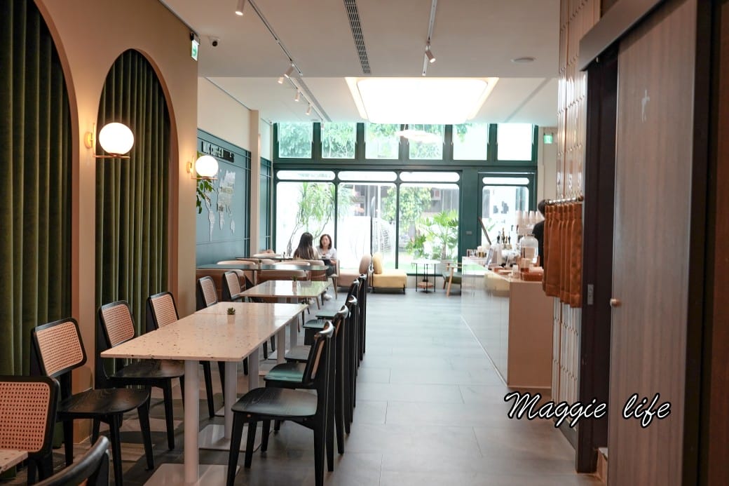 台南森行旅Mori Hotel 開箱｜台南安平景觀網美飯店， 河景親子樓中樓家庭房超讚！