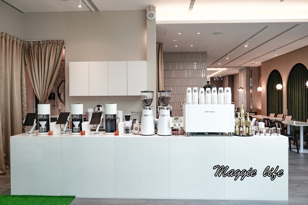 上島MUC Coffee Roasters 安平旗艦店，日本首店進駐台南安平，純白網美咖啡廳，咖啡餐點儀式感滿滿