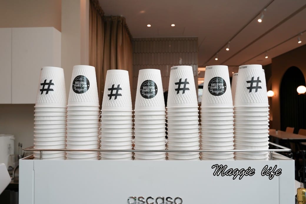 上島MUC Coffee Roasters 安平旗艦店，日本首店進駐台南安平，純白網美咖啡廳，咖啡餐點儀式感滿滿