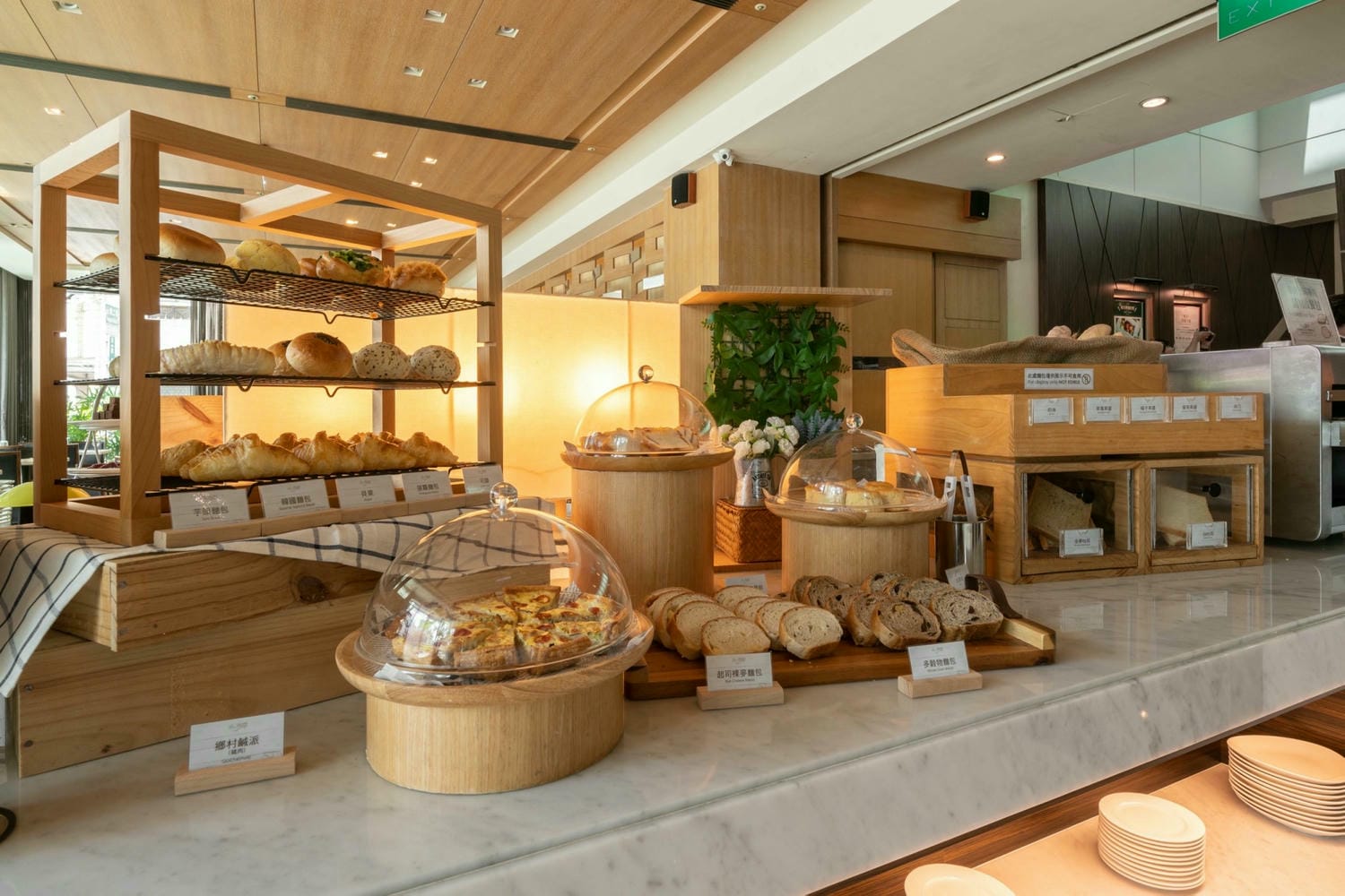 台南臺邦商旅帕莎西餐廳異國早午餐吃到飽，真的很超值