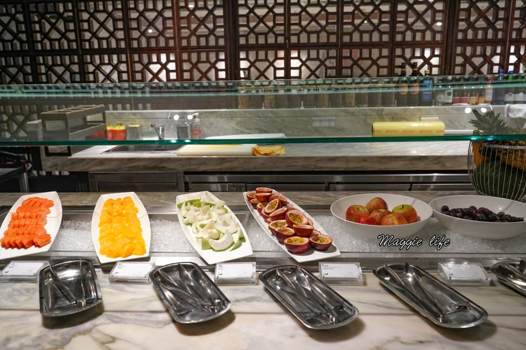 JR東日本大飯店台北鉑麗安全日餐廳 buffet 吃到飽，雙主餐威靈頓牛排，羊排，海鮮等，台北飯店吃到飽推薦，優惠價格