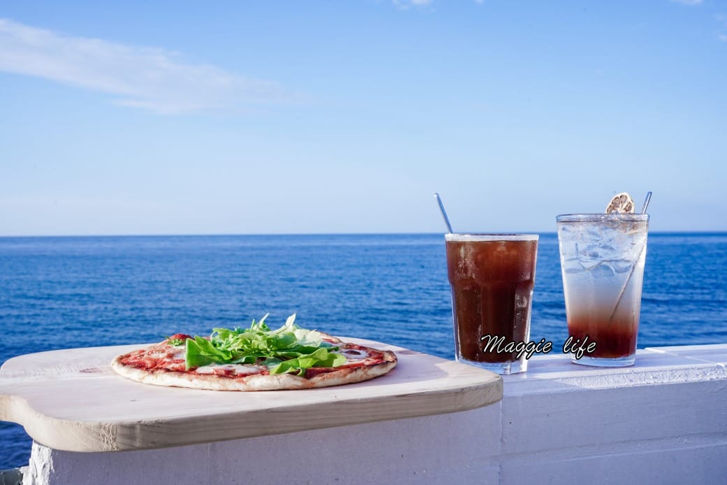 拾浪咖啡，北海岸面海景觀第一排咖啡廳，直接面海超療癒，IG打卡熱門景點