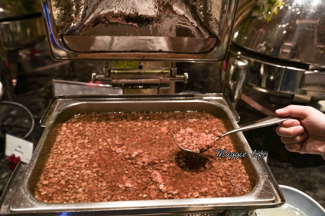 台北萬豪酒店GARDEN KITCHEN自助式早餐，超豐盛九大區buffet，大片落地窗面對花園吃早餐，高級感滿滿超療癒