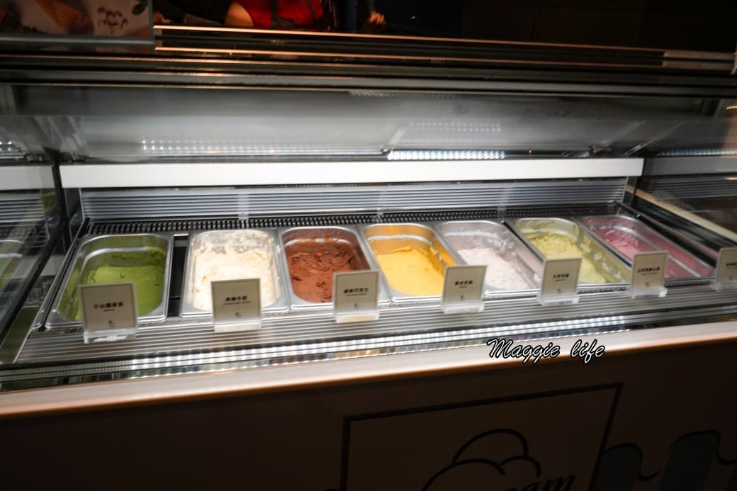 台北住宿台北萬豪酒店Marriott Taipei開箱｜親子奇幻樂遊島 ，游泳池，再送免費搭美麗華摩天輪