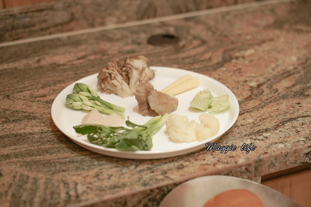 台北萬豪酒店Mark’s Teppenyaki鐵板燒，雙人午間海陸套餐，頂級龍蝦鮑魚肋眼超適合慶生約會，父親節母親節，限定優惠中