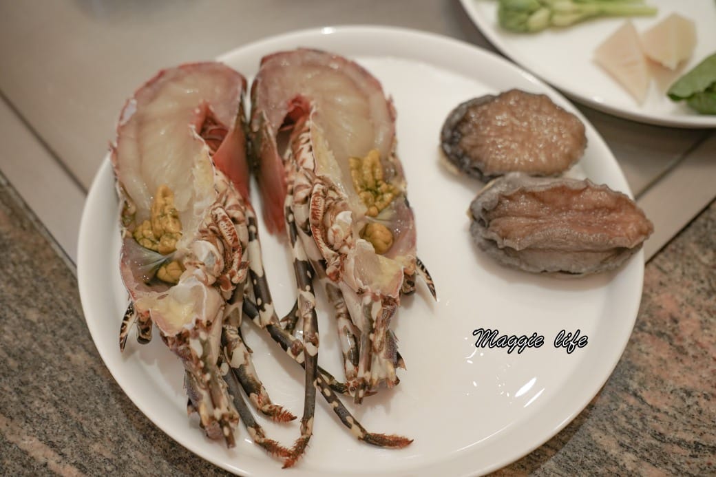 台北萬豪酒店Mark’s Teppenyaki鐵板燒，雙人午間海陸套餐，頂級龍蝦鮑魚肋眼超適合慶生約會，父親節母親節，限定優惠中